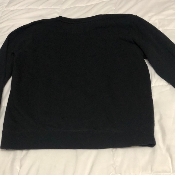 Old navy crew neck - Picture 3 of 3